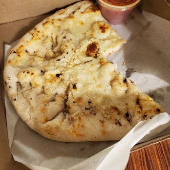 SCRAPPY'S PIZZA - Garlic Cheese Bread - Pizza Near Me - Dillon, Colorado