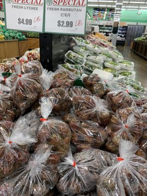 SF Supermarket by null