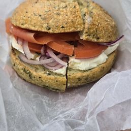 bagel with lox
