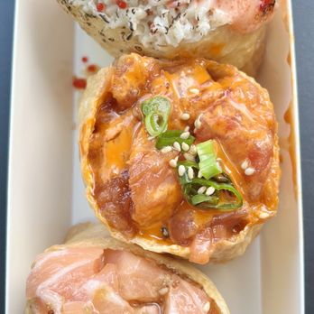 Atoyubu - 1. Crab Myungran 2. Spicy Tuna 3. Salmon - Japanese Near Me - Buena Park, California