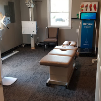 Elite Spine - Exam and digital xray room - Chiropractors Near Me - Indianapolis, Indiana Elite Spine - Exam and digital xray room - Chiropractors Near Me - Indianapolis, Indiana