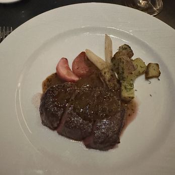 Annabelle - Beef tenderloin - American Near Me - Washington, DC, District of Columbia Annabelle - Beef tenderloin - American Near Me - Washington, DC, District of Columbia