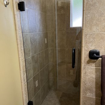 CR Glass - Upgraded hardware - Windows Installation Near Me - Calimesa, California CR Glass - Upgraded hardware - Windows Installation Near Me - Calimesa, California