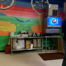 Pizza Shuttle - Beverage station