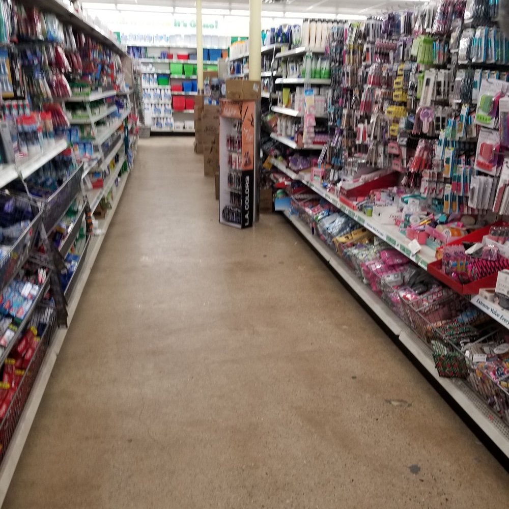 Dollar Tree - Discount Store Near Me - Des Plaines, Illinois
