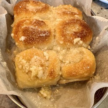 Thick And Thin Pizza - Garlic Rolls - Pizza Near Me - Deerfield Beach, Florida