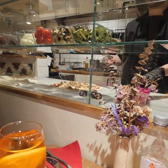 Mamma Lucia - Food preparation area - Italian Near Me - Barcelona, B Mamma Lucia - Food preparation area - Italian Near Me - Barcelona, B