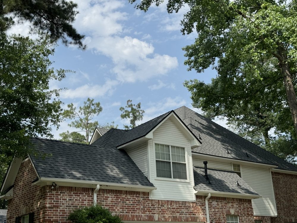 Slide of Guardian Roofing Solutions