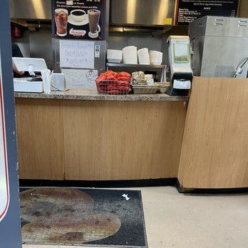 Hot Bagels Abroad - Open containers of bagels on the counter that people are touching and breathing on, and then are being sold. - Bagels Near Me - Hackettstown, New Jersey Hot Bagels Abroad - Open containers of bagels on the counter that people are touching and breathing on, and then are being sold. - Bagels Near Me - Hackettstown, New Jersey