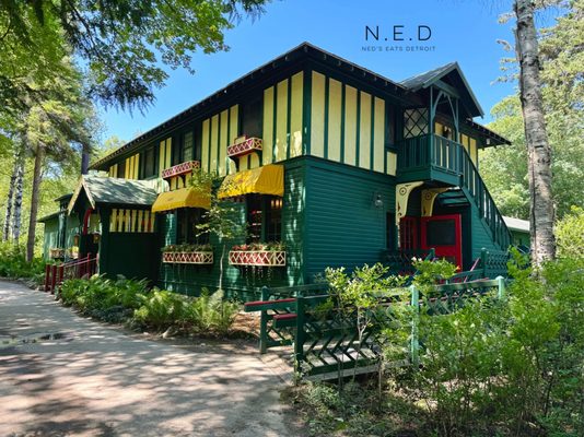 Woods Restaurant and Bobby's Bar by null