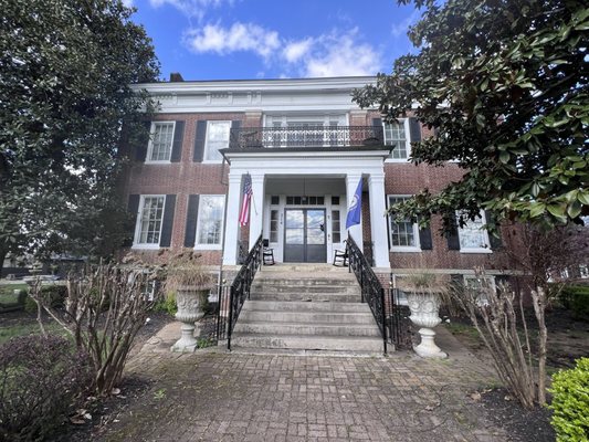 Bourbon Manor Bed & Breakfast Inn, a Bardstown Boutique Hotel by null