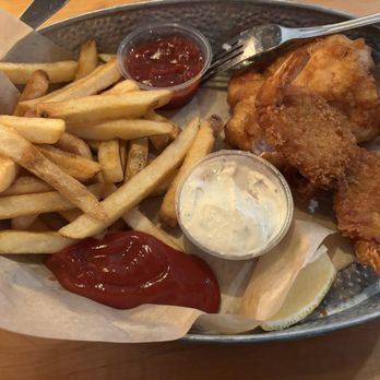 Stuckos Pub Grill - Shrimp & Whitefish Combo - Pubs Near Me - Marquette, Michigan