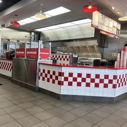 Five Guys - Counter