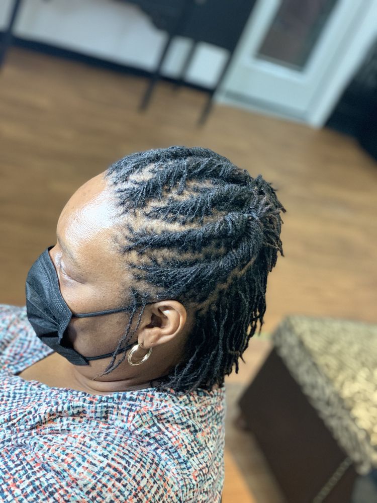 SIGNATURES HAIR DESIGN Updated August 2024 1032A Chestnut St, Orangeburg, South Carolina