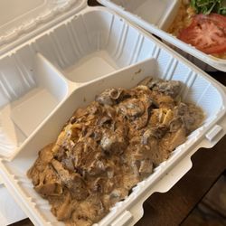NoNo's Cafe - Beef Stroganoff (lunch)