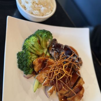 Sushivogue - Combo Teriyaki 7/10 - Japanese Near Me - Woodbury, New York Sushivogue - Combo Teriyaki 7/10 - Japanese Near Me - Woodbury, New York