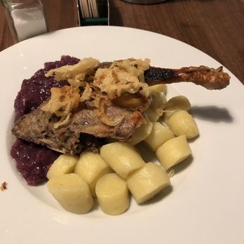 Pizzeria Pavaon - Roasted duck with potato gnocchi and red cabbage - Italian Near Me - Prague, Puerto Rico