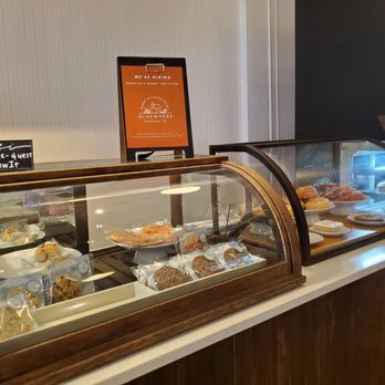 Elsewhere Market and Coffee House - Bakery selections - Coffee & Tea Near Me - Oshkosh, Wisconsin Elsewhere Market and Coffee House - Bakery selections - Coffee & Tea Near Me - Oshkosh, Wisconsin