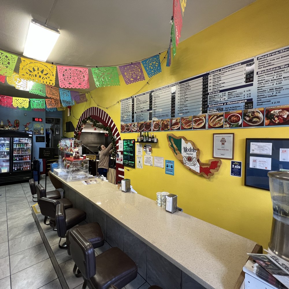 Tortas Boos Voni - The inside - Mexican Near Me - San Francisco, California