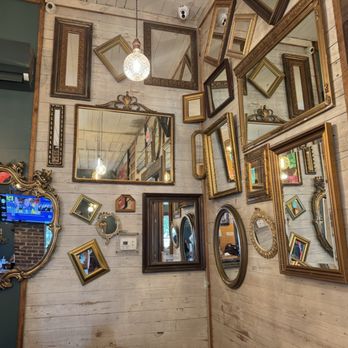 La Chula Taqueria - Cool mirror wall - Mexican Near Me - Grayson, Georgia La Chula Taqueria - Cool mirror wall - Mexican Near Me - Grayson, Georgia
