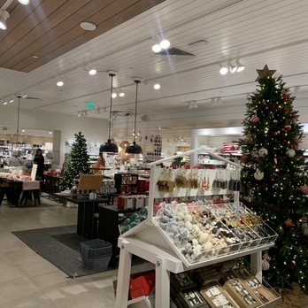 Crate & Barrel - Inside venue and checkout counter. - Rugs Near Me - Coral Gables, Florida