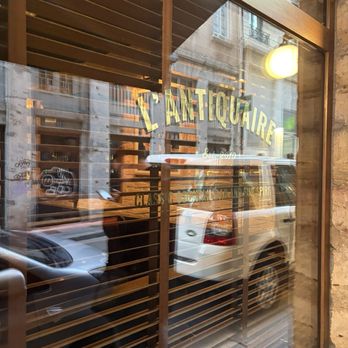 L'Antiquaire - Cocktail Bars Near Me - Lyon, 69