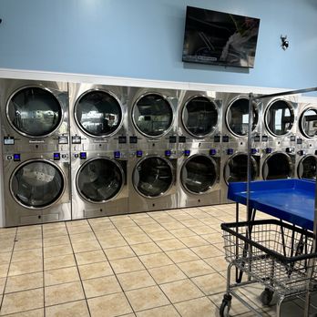 Handy Wash & Dry - Laundromat Near Me - Lewisville, Texas Handy Wash & Dry - Laundromat Near Me - Lewisville, Texas
