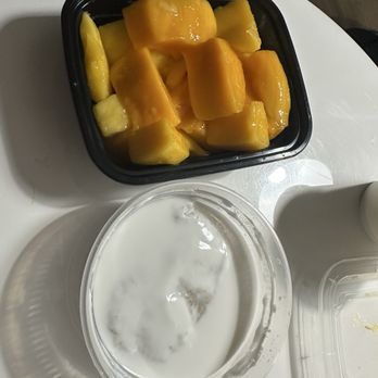 Thai Spoons - Mango Sticky Rice - Thai Near Me - Sunnyvale, California Thai Spoons - Mango Sticky Rice - Thai Near Me - Sunnyvale, California