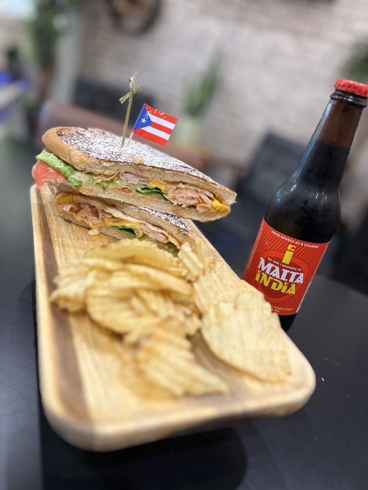 La Costa Cafe Boriken