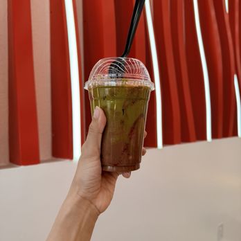 Juicetime Orlando - Dubai chocolate strawberries - Desserts Near Me - Kissimmee, Florida