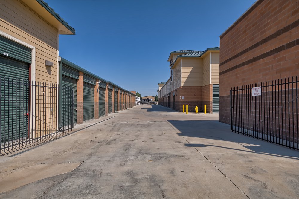 PARKGLENN SELF STORAGE CLOSED 23 Photos 10144 Parkglenn Way