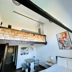Falling Waters Lodge - Balcony Apt