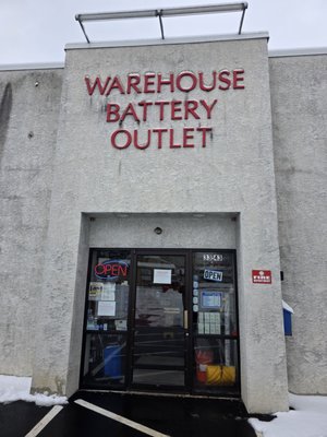 Warehouse Battery Outlet