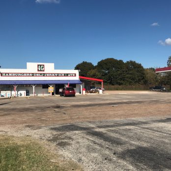 4 G Travel Center - the parking lot - Pizza Near Me - Carmine, Texas 4 G Travel Center - the parking lot - Pizza Near Me - Carmine, Texas