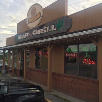 JR BBQ Restaurant - the outside of the restaurant - Barbeque Near Me - Cochrane, Ontario
