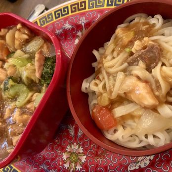 Thai Cafe - Three Star Beef with lo mien instead of rice - Thai Near Me - Jackson, Tennessee