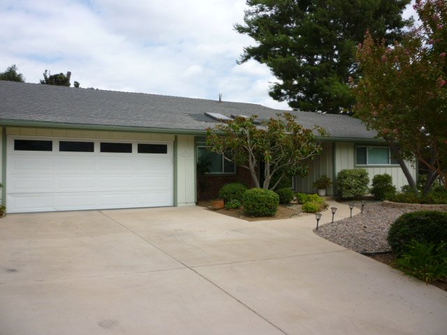 Slide of RT Roofing Specialist