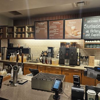 Starbucks - Counter - Coffee & Tea Near Me - Burbank, California