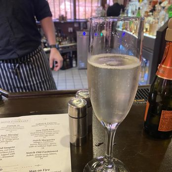 Notch 8 Grille - Steakhouses Near Me - Northampton, Massachusetts