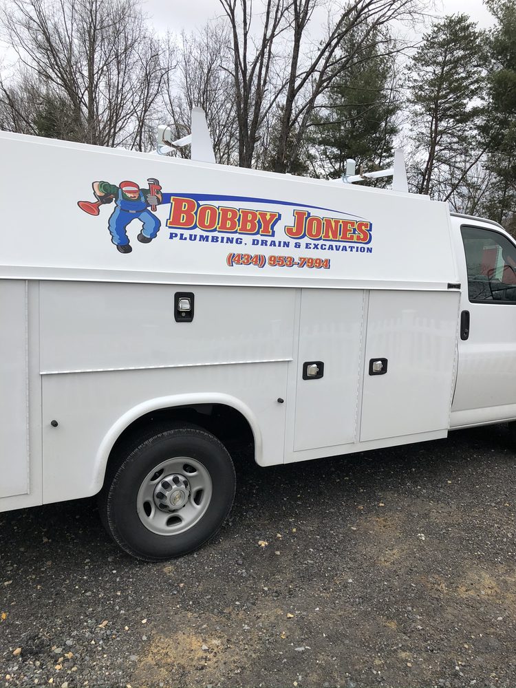 Slide of Bobby Jones Plumbing & Excavating