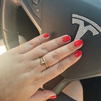 Soak Nails - Nail Salons Near Me - Encino, California