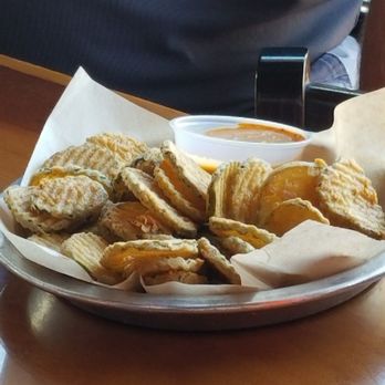 Hooters - Fried pickels - American Near Me - Tucson, Arizona