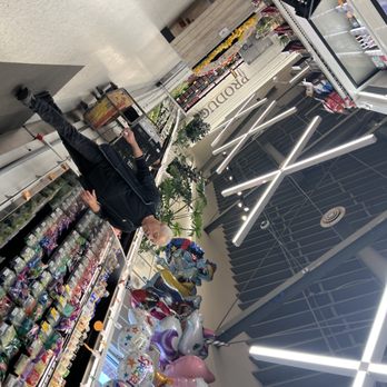 Pete's Market - The one in the photo is the man who pushed me out. - Grocery Near Me - Chicago, Illinois Pete's Market - The one in the photo is the man who pushed me out. - Grocery Near Me - Chicago, Illinois