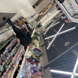 Pete's Market - The one in the photo is the man who pushed me out.