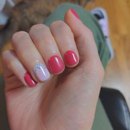 Nails inspired by cherry blossoms Nails inspired by cherry blossoms