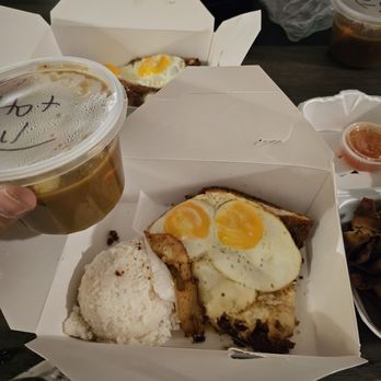 Curry Up Cafe - Perfectly packaged so it doesn't get soggy!! - Asian Fusion Near Me - Woodland Hills, California Curry Up Cafe - Perfectly packaged so it doesn't get soggy!! - Asian Fusion Near Me - Woodland Hills, California