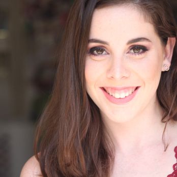 Amanda Mallo - Actress Headshot - Makeup Artists Near Me