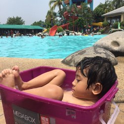 Sea Breeze Resort