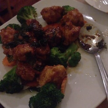 Thai Recipe Restaurant - Crispy chicken with Thai basil and veggies - Thai Near Me - Seattle, Washington Thai Recipe Restaurant - Crispy chicken with Thai basil and veggies - Thai Near Me - Seattle, Washington