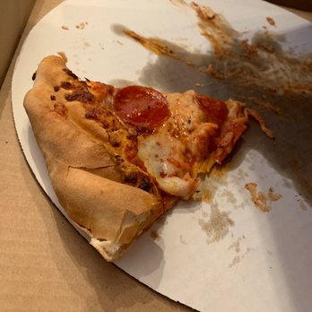 Hernando's Pizza Pub - Pizza Near Me - Winter Park, Colorado Hernando's Pizza Pub - Pizza Near Me - Winter Park, Colorado